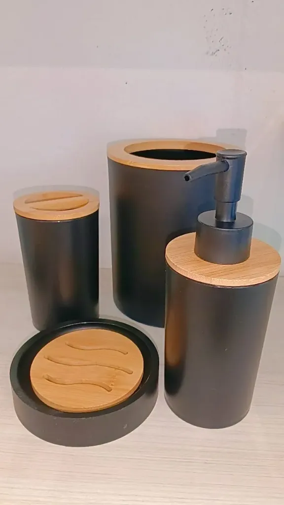 SET BAÑO BAMBOO X 4 (Blanco)